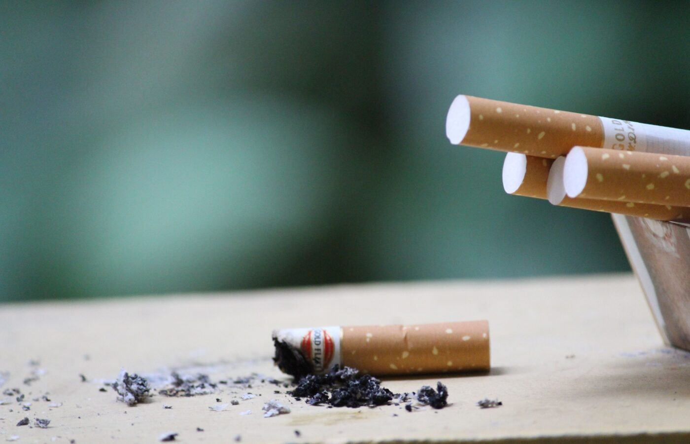 Why Willpower Fails When Quitting Smoking (What Works)