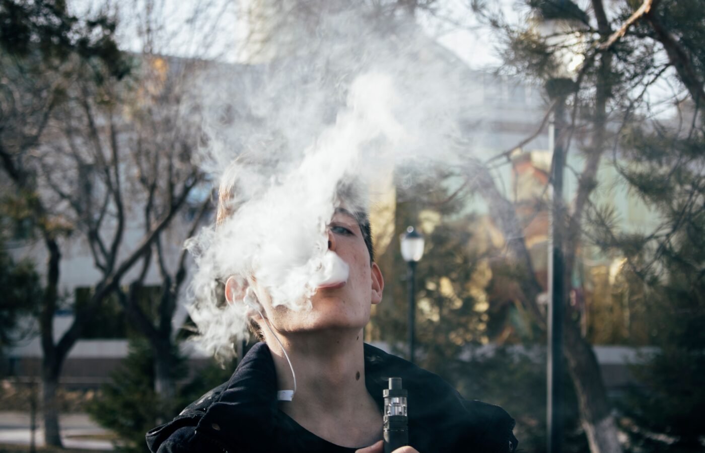 Why Is It So Hard to Quit Vaping? The Real Reasons